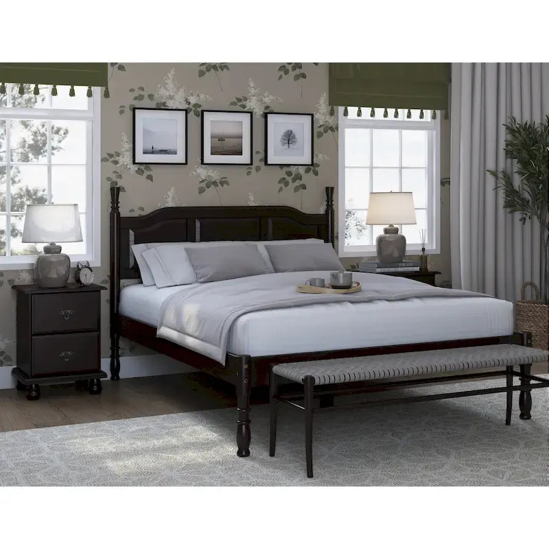 Cama queen elevada de madera maciza al 100 %, con plataforma, paneles en relieve y postes torneados