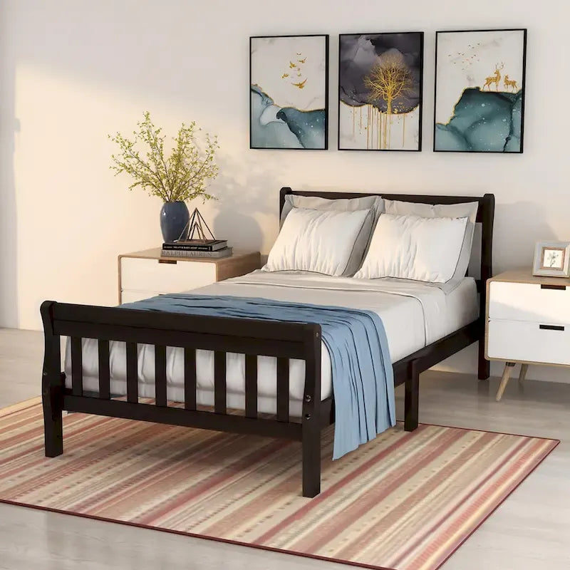 Cama de plataforma de madera con cabecero y piecero