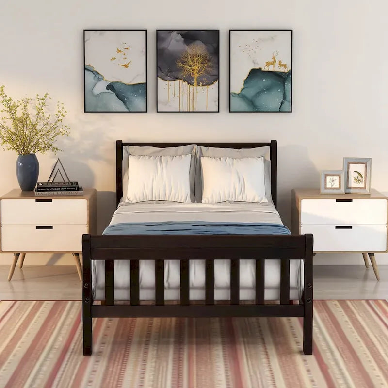 Cama de plataforma de madera con cabecero y piecero