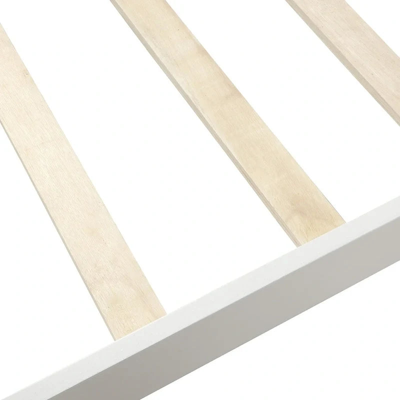 Cama de plataforma de madera con cabecero y piecero