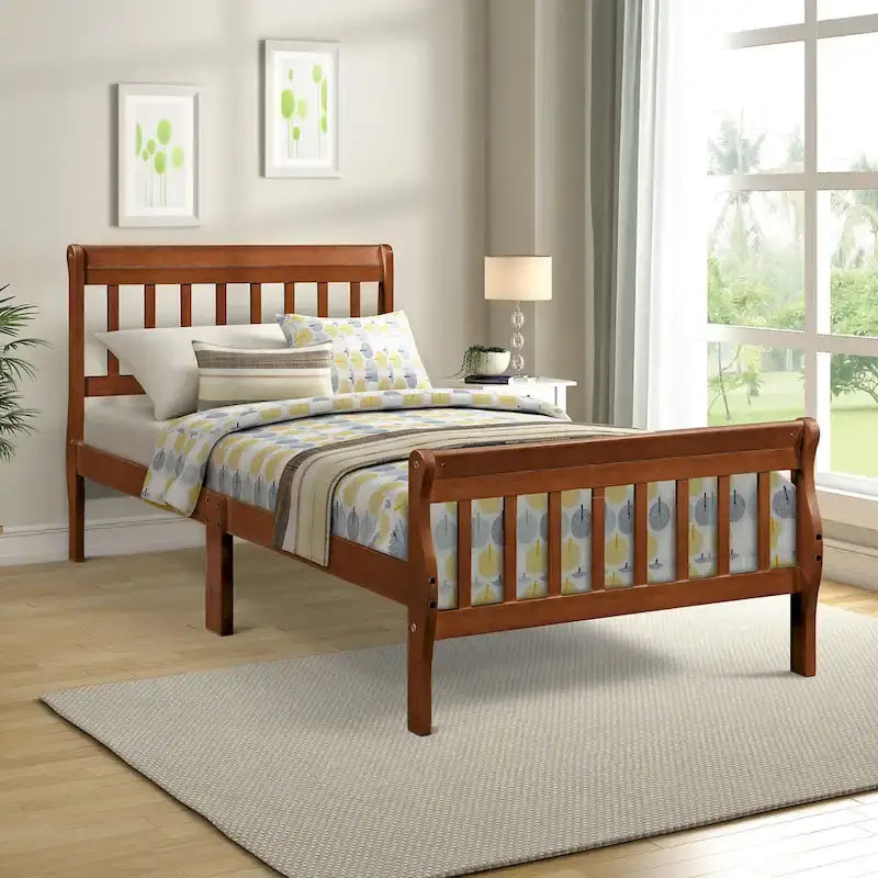 Cama de plataforma de madera con cabecero y piecero
